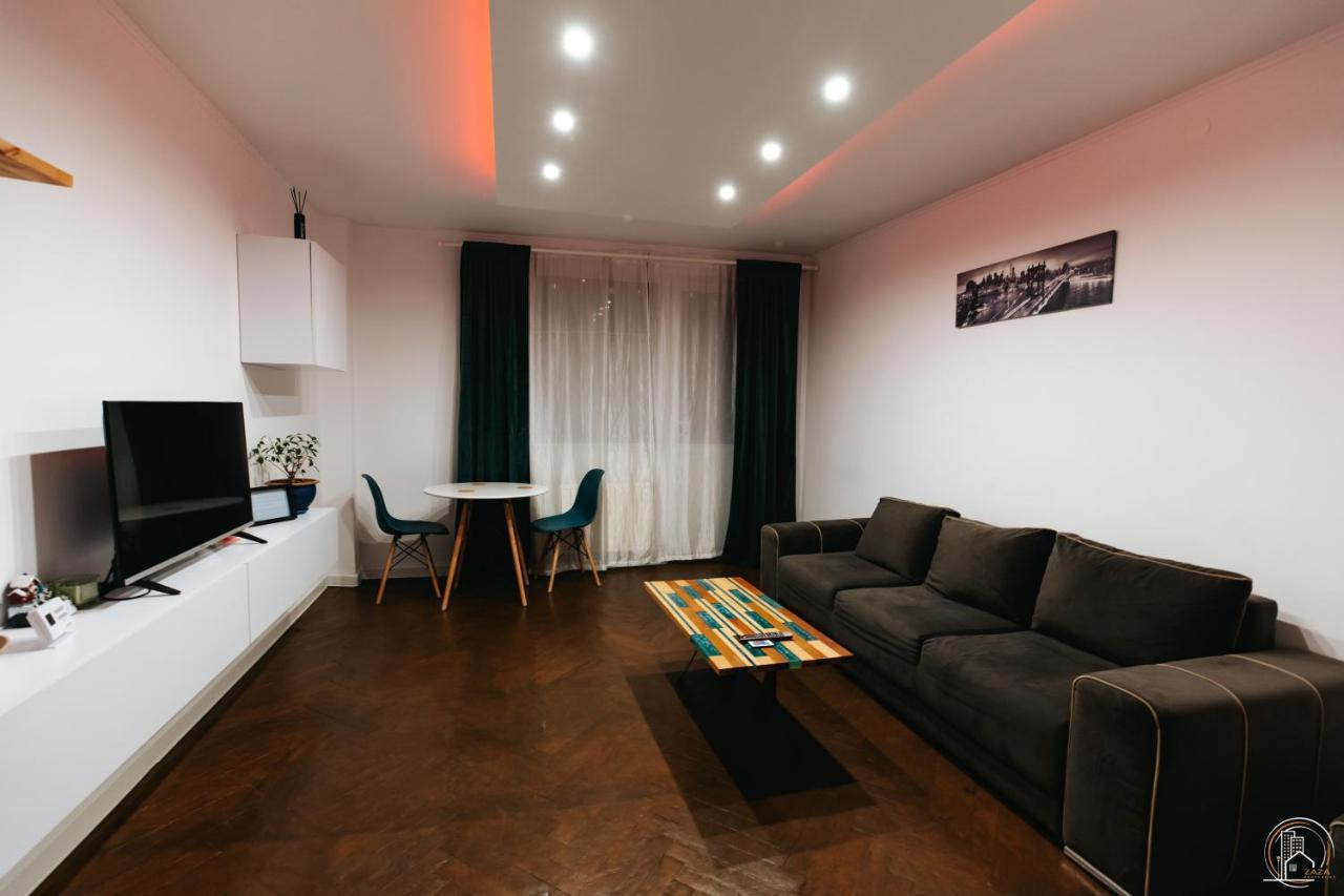 Zaza Apartament - Central Area, With Balcony Târgu Jiu Dış mekan fotoğraf