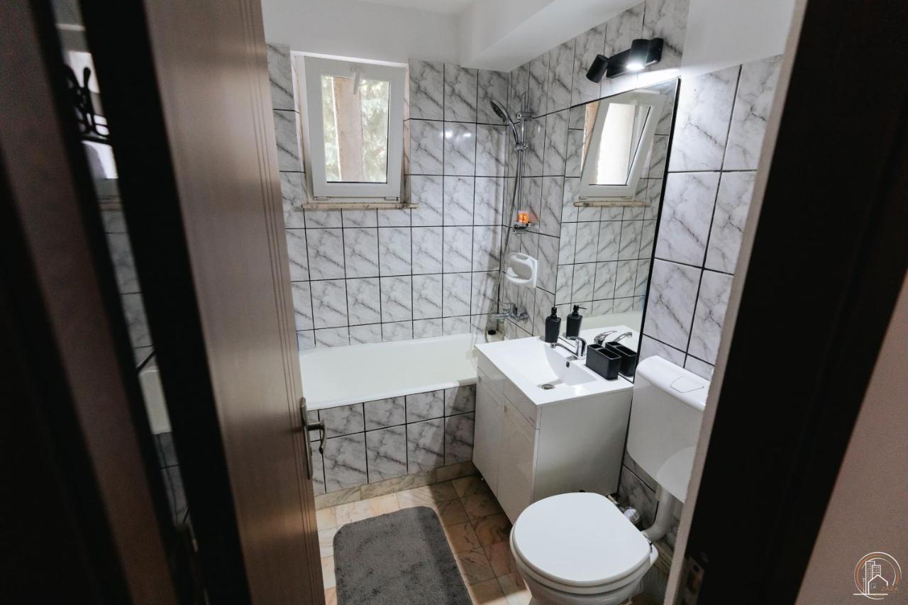 Zaza Apartament - Central Area, With Balcony Târgu Jiu Dış mekan fotoğraf